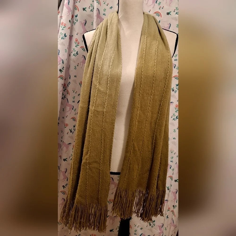 EUC Bedford Cottage Ombre Green Boho Casual Cottage Neutral Scarf Wrap w/ Fringe